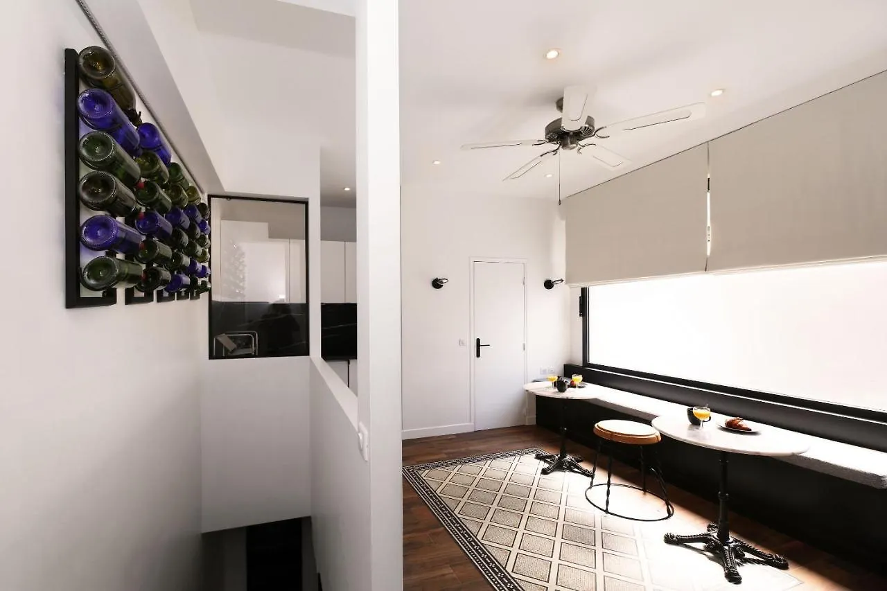 Appartement Proche Des Celebres Puces De Paris 4P Apartment