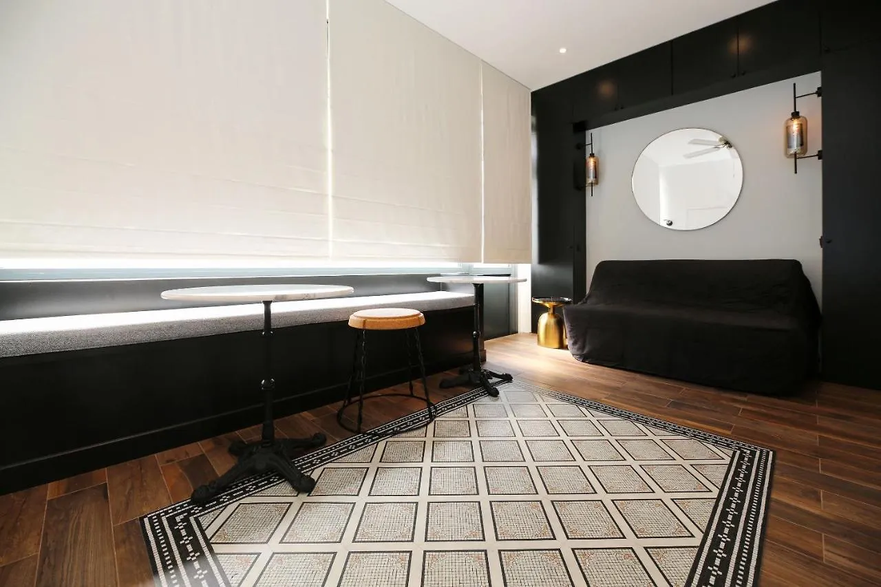 Appartement Proche Des Celebres Puces De Paris 4P France