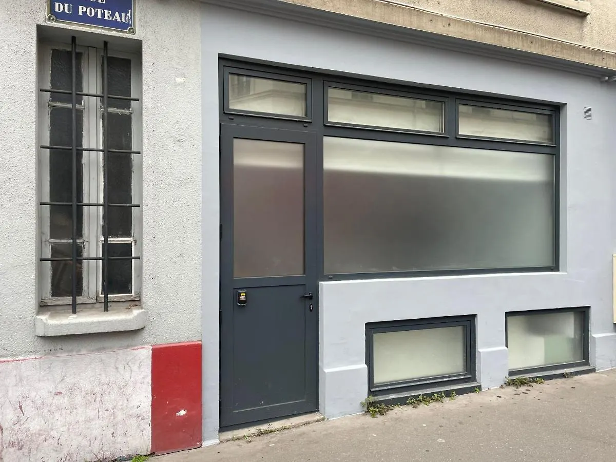 Appartement Proche Des Celebres Puces De Paris 4P France
